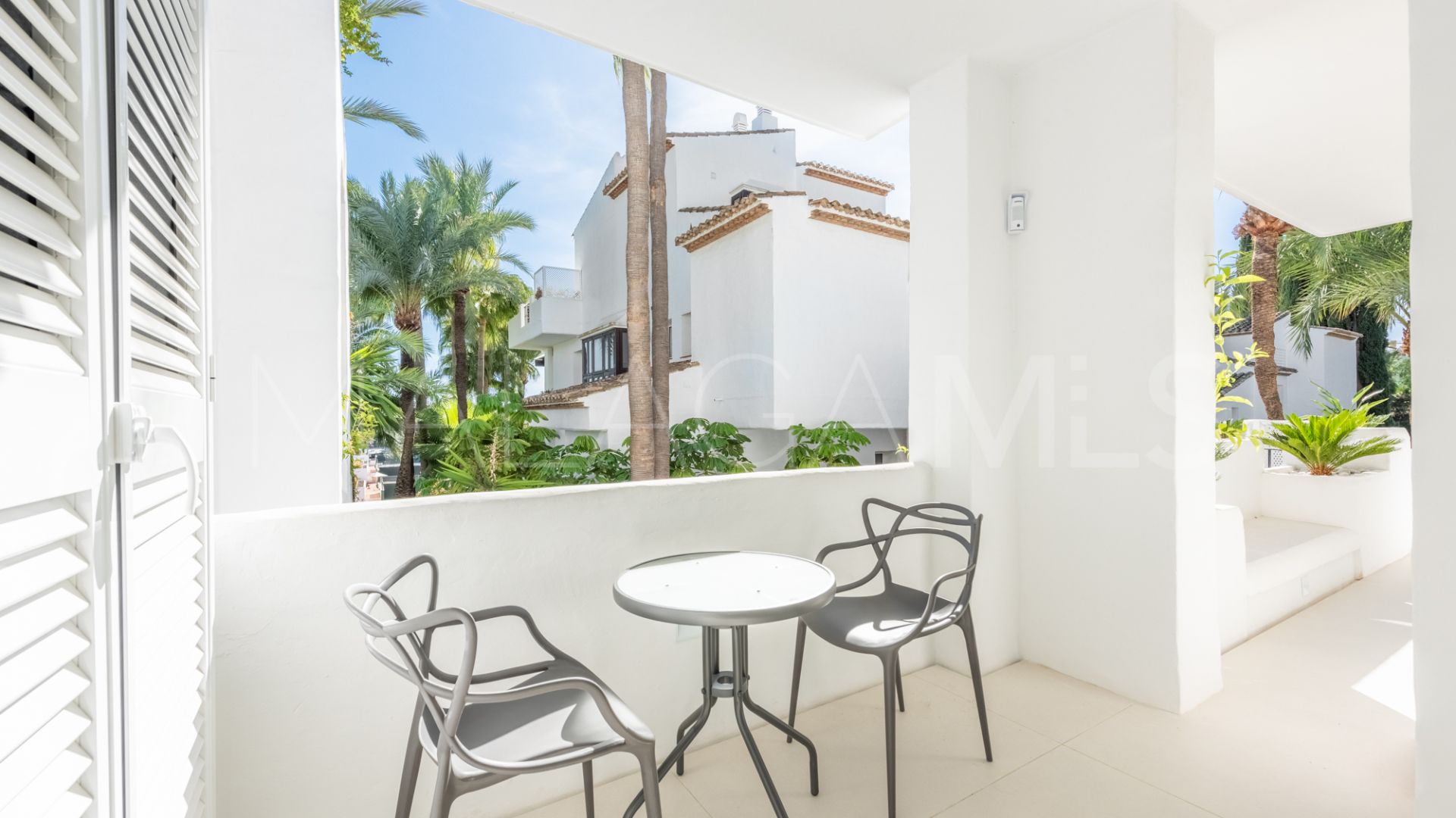 For sale apartment in Marina Puente Romano