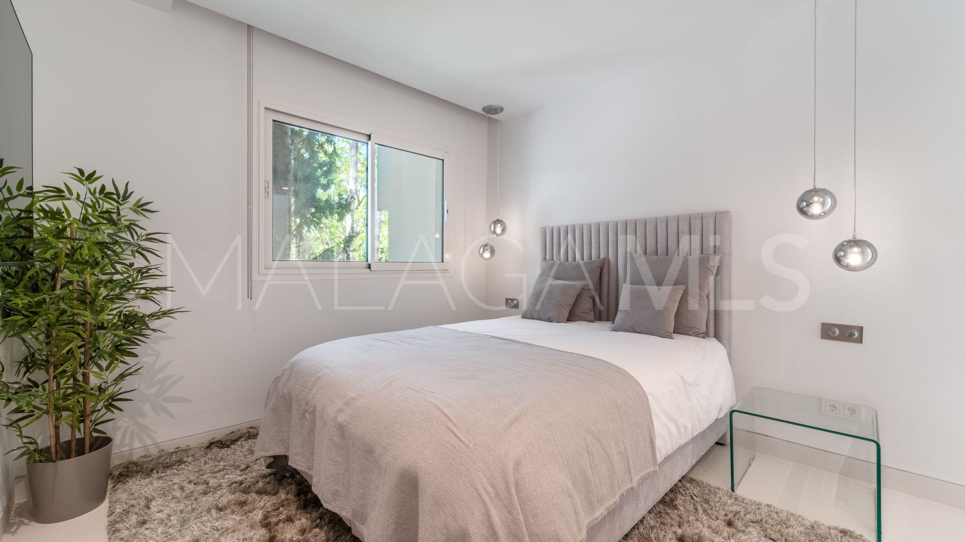 Apartment for sale in Marina Puente Romano