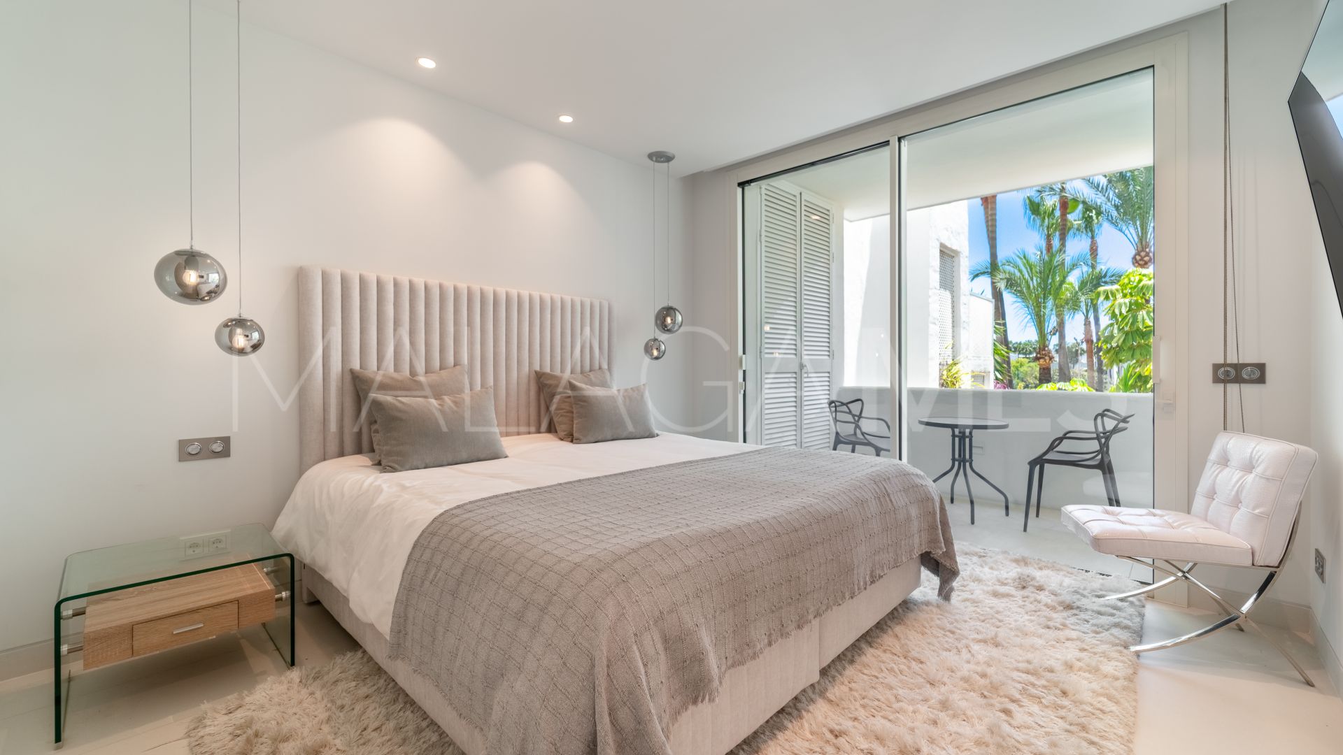 Apartment for sale in Marina Puente Romano