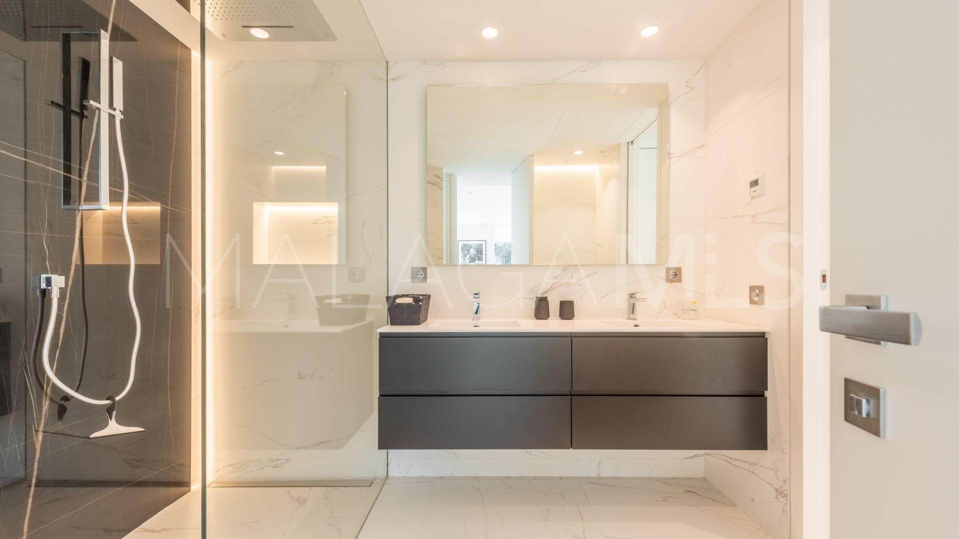 For sale apartment in Marina Puente Romano