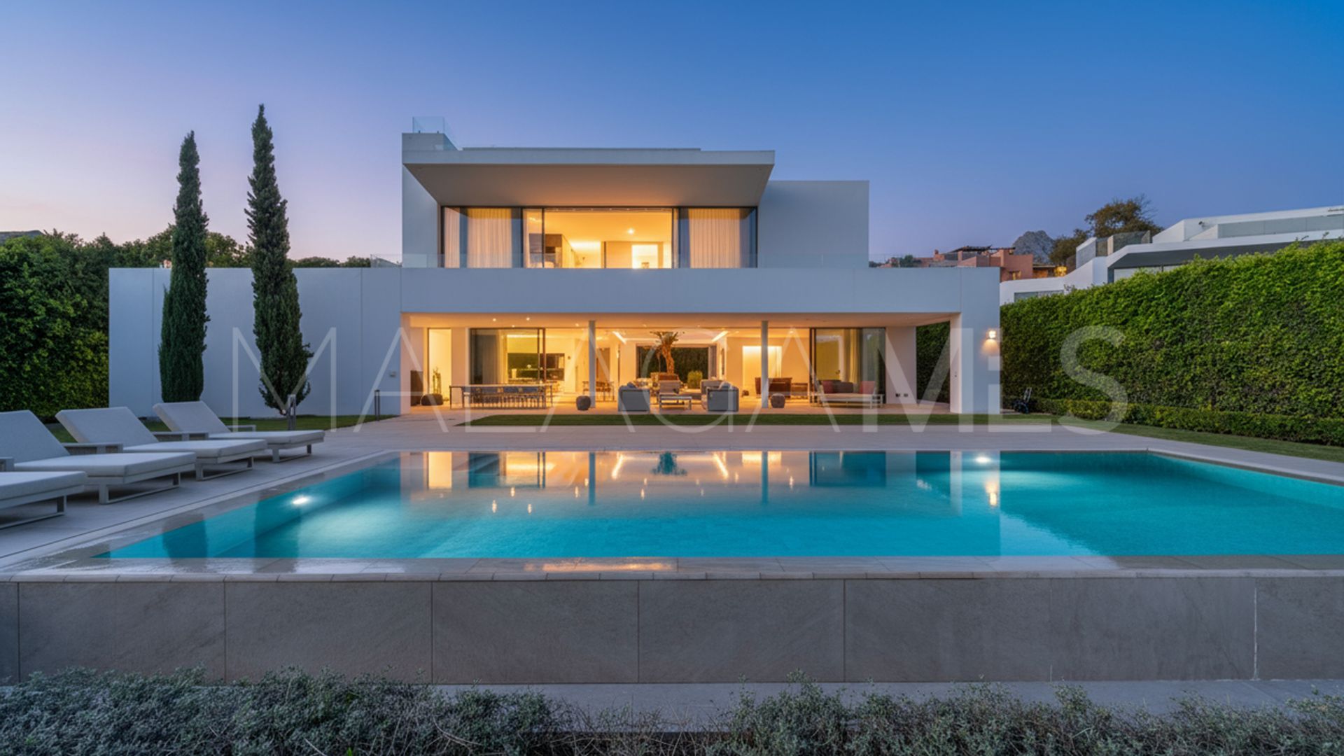 Villa for sale in Marbella Golden Mile