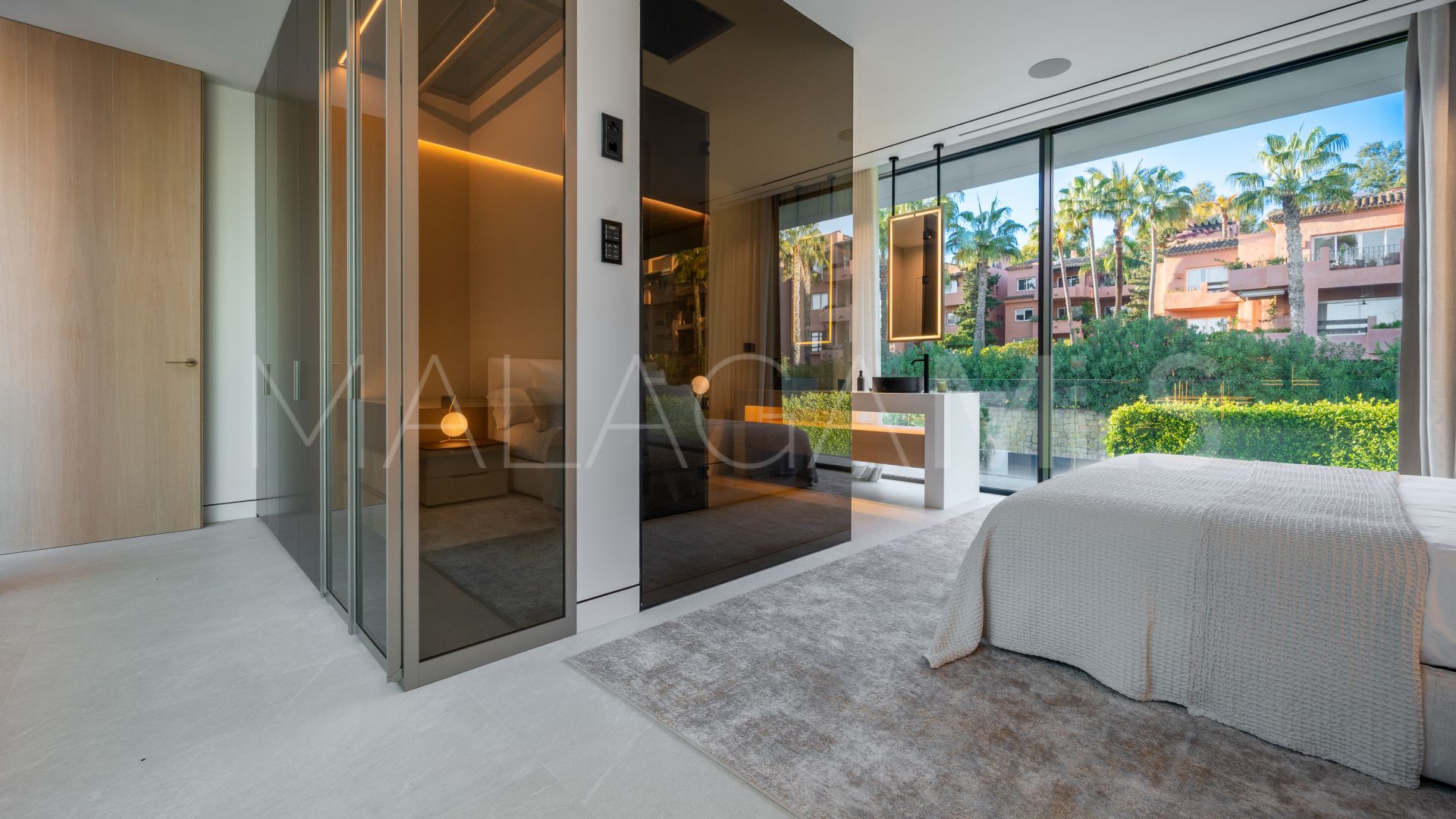 Marbella Golden Mile, villa with 5 bedrooms for sale