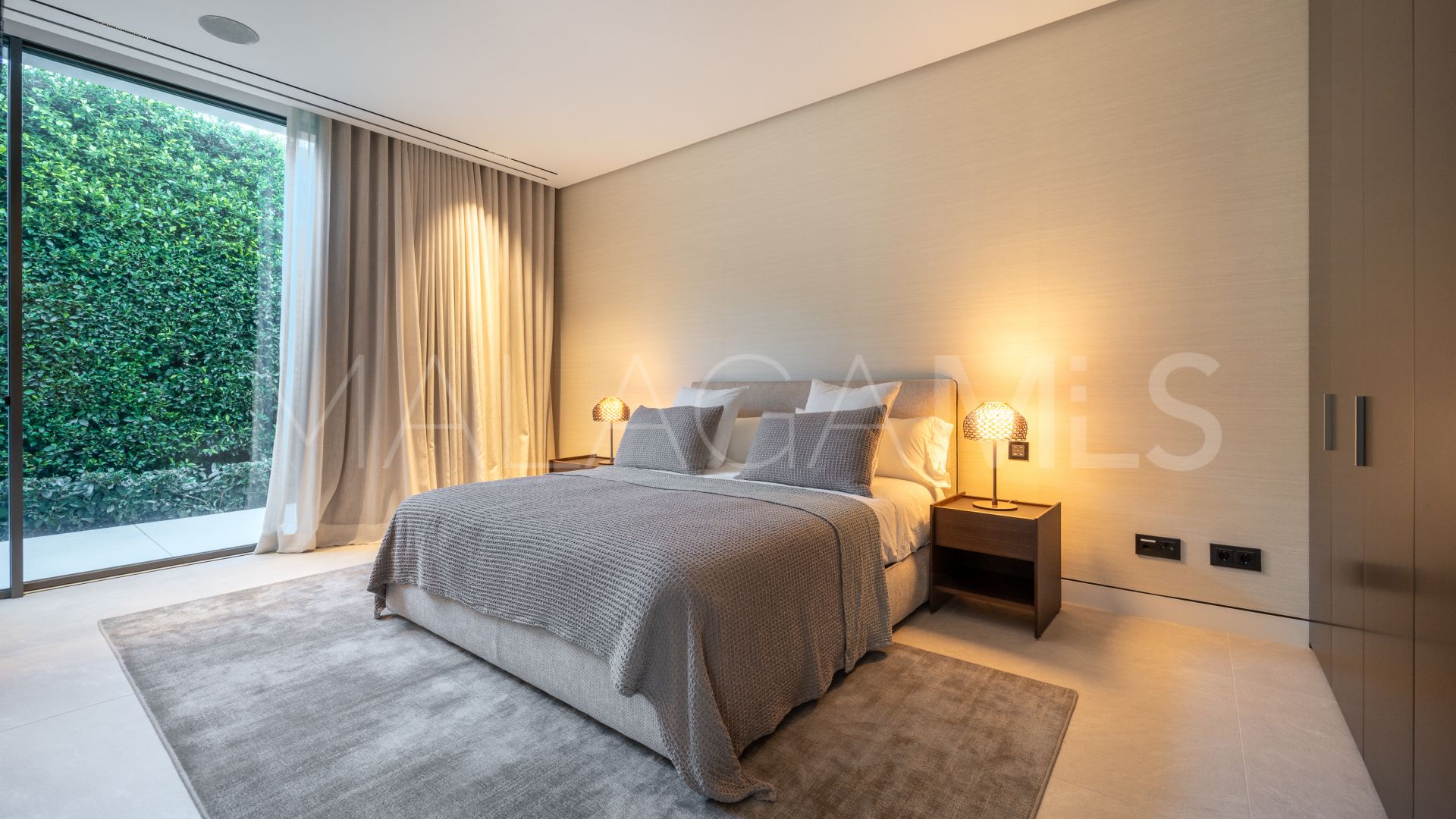 Marbella Golden Mile, villa with 5 bedrooms for sale