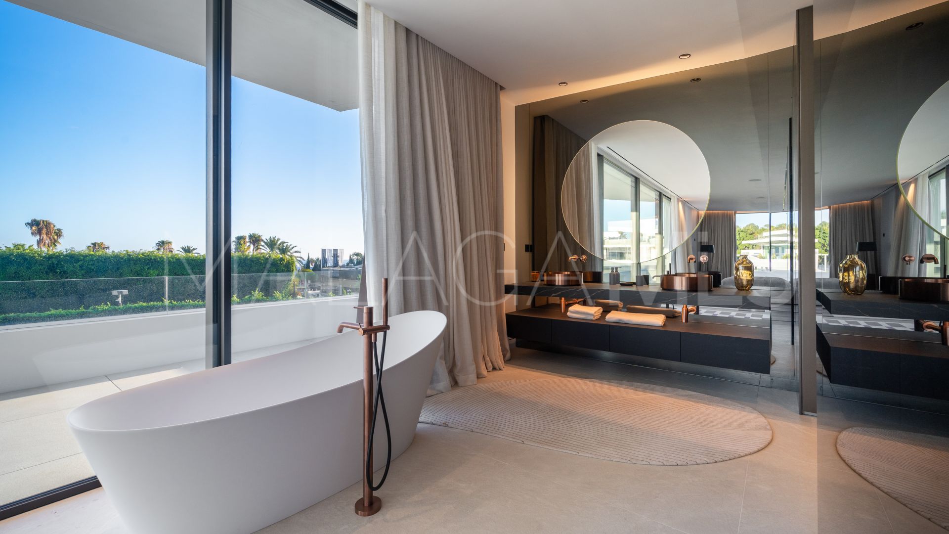 Marbella Golden Mile, villa with 5 bedrooms for sale