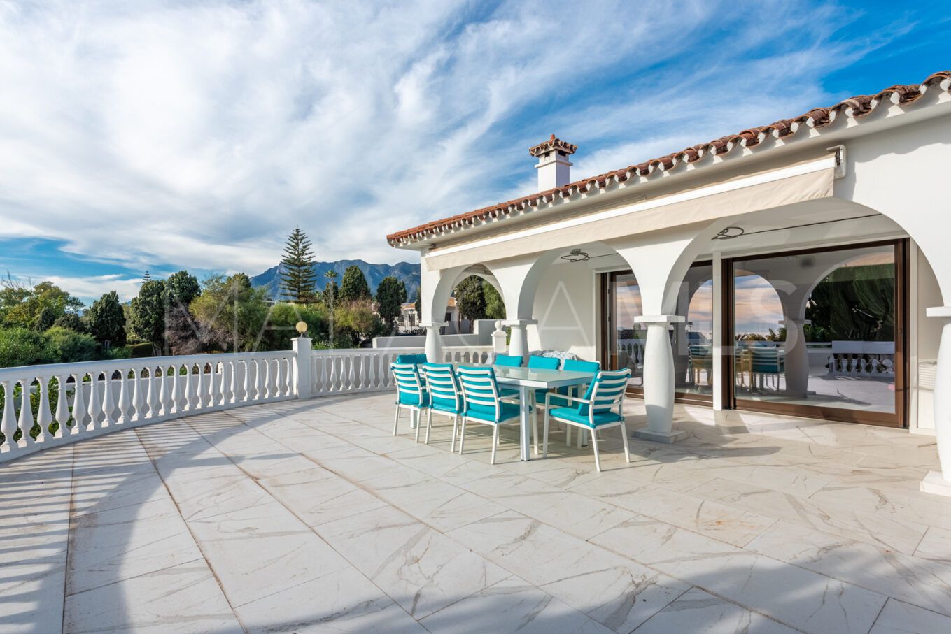 Villa for sale in El Real Panorama