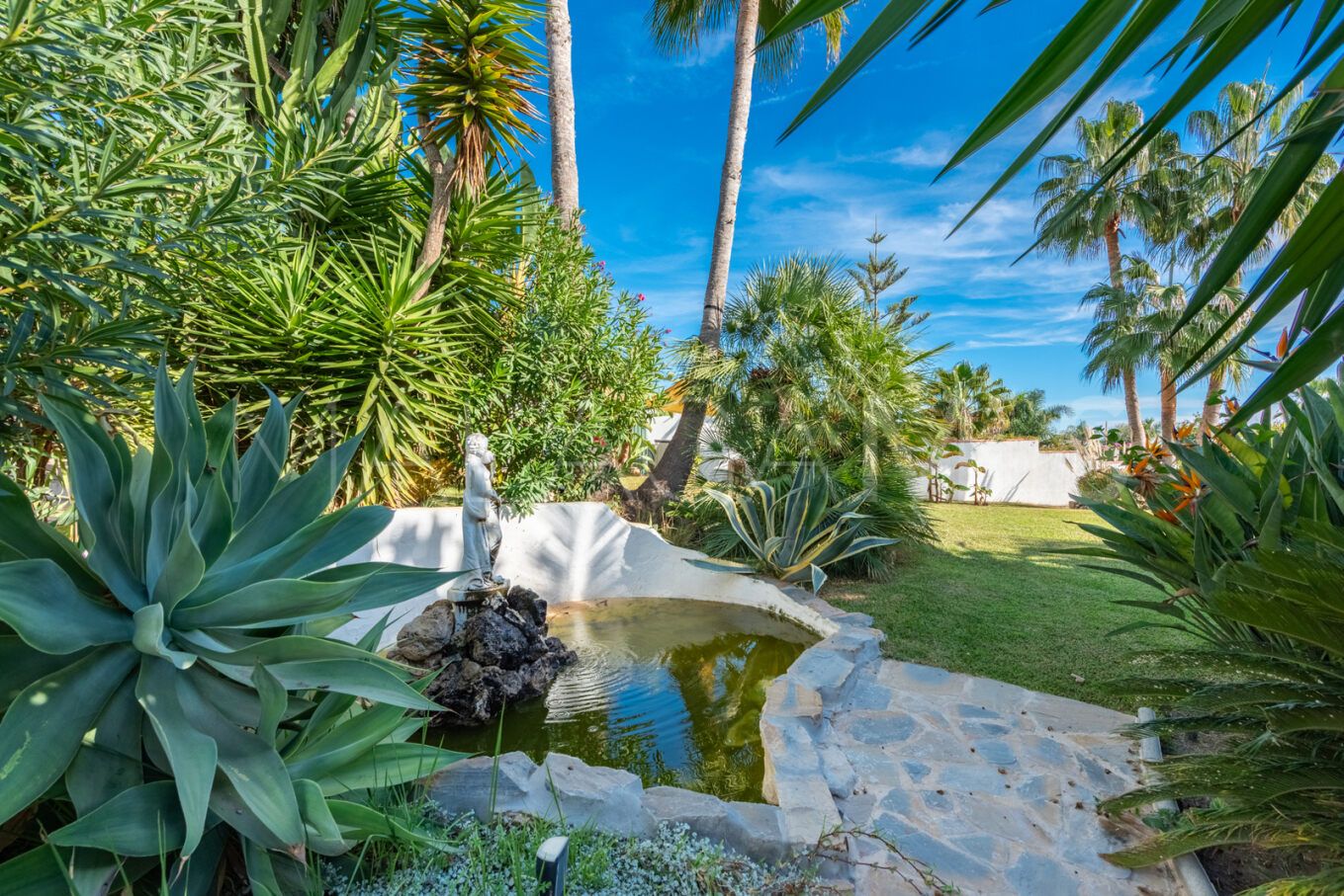 Villa for sale in El Real Panorama