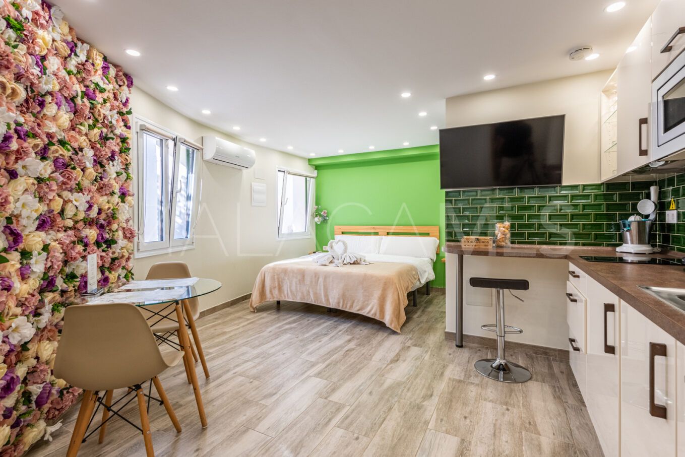 Villa for sale in El Real Panorama