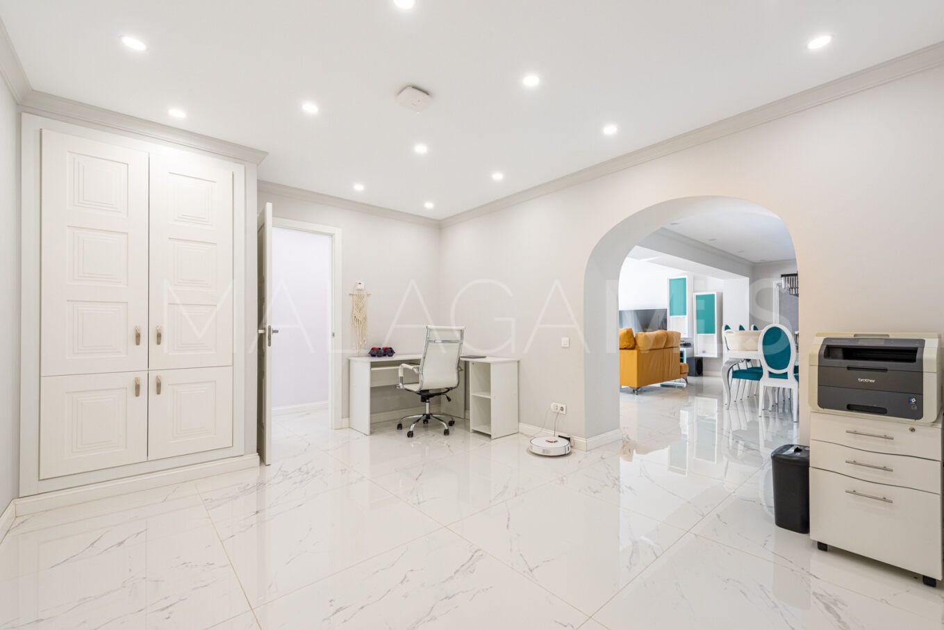 Villa for sale in El Real Panorama