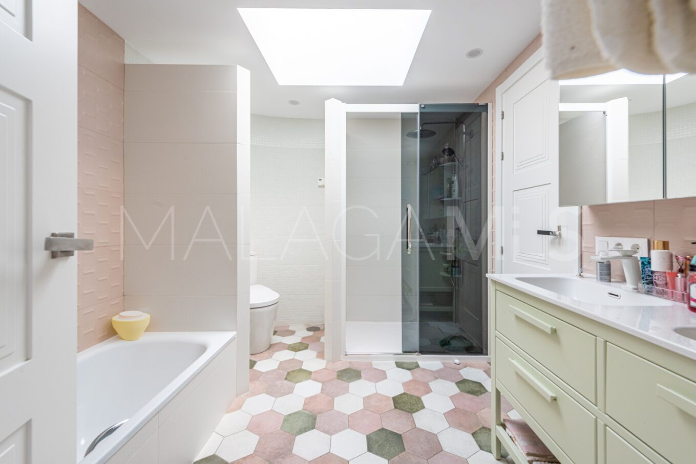 Villa for sale in El Real Panorama