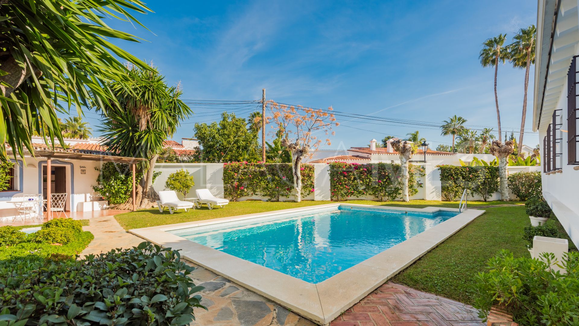 Cortijo Blanco, villa for sale with 5 bedrooms