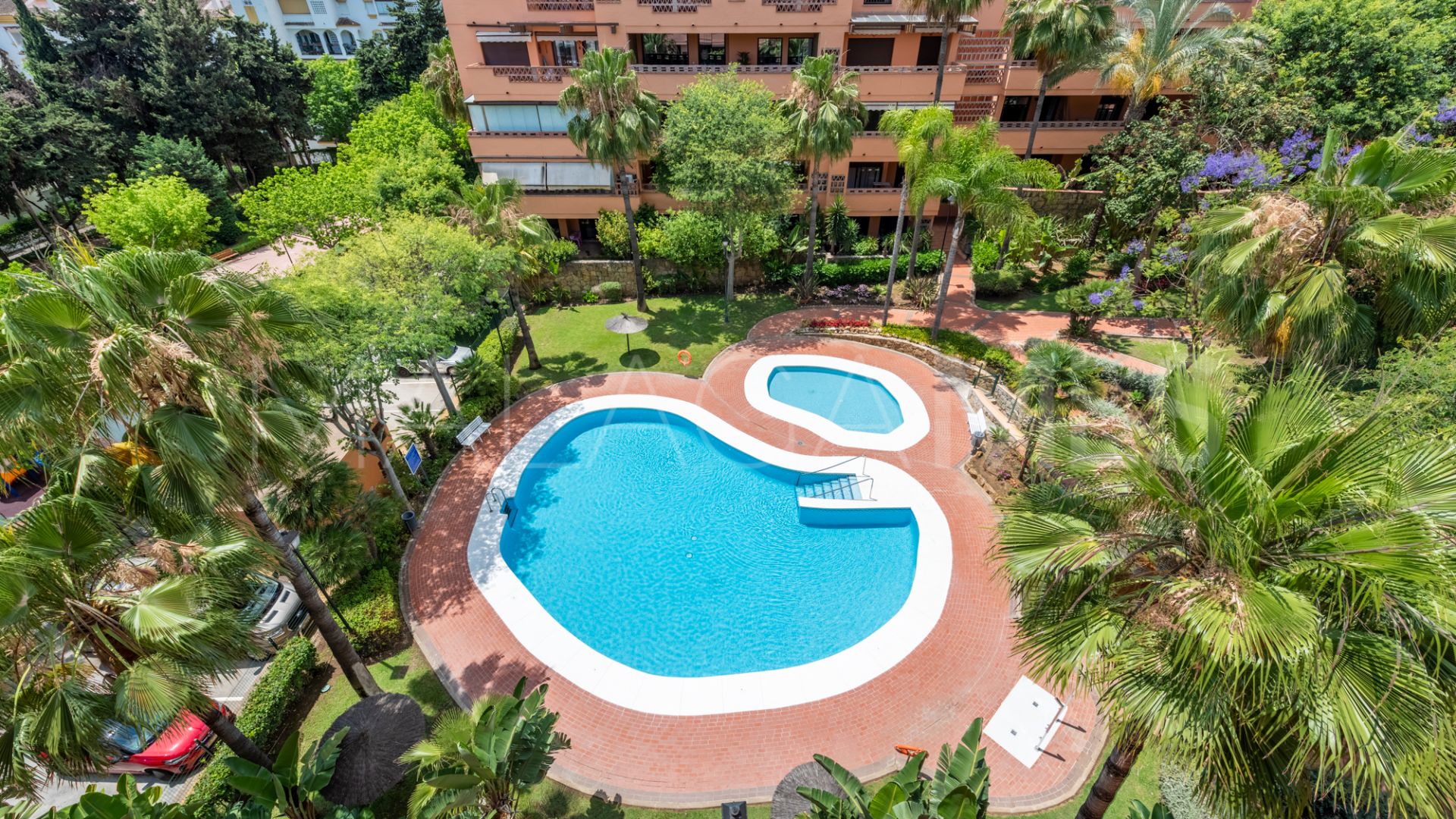 Duplex penthouse for sale in Costa Nagüeles III