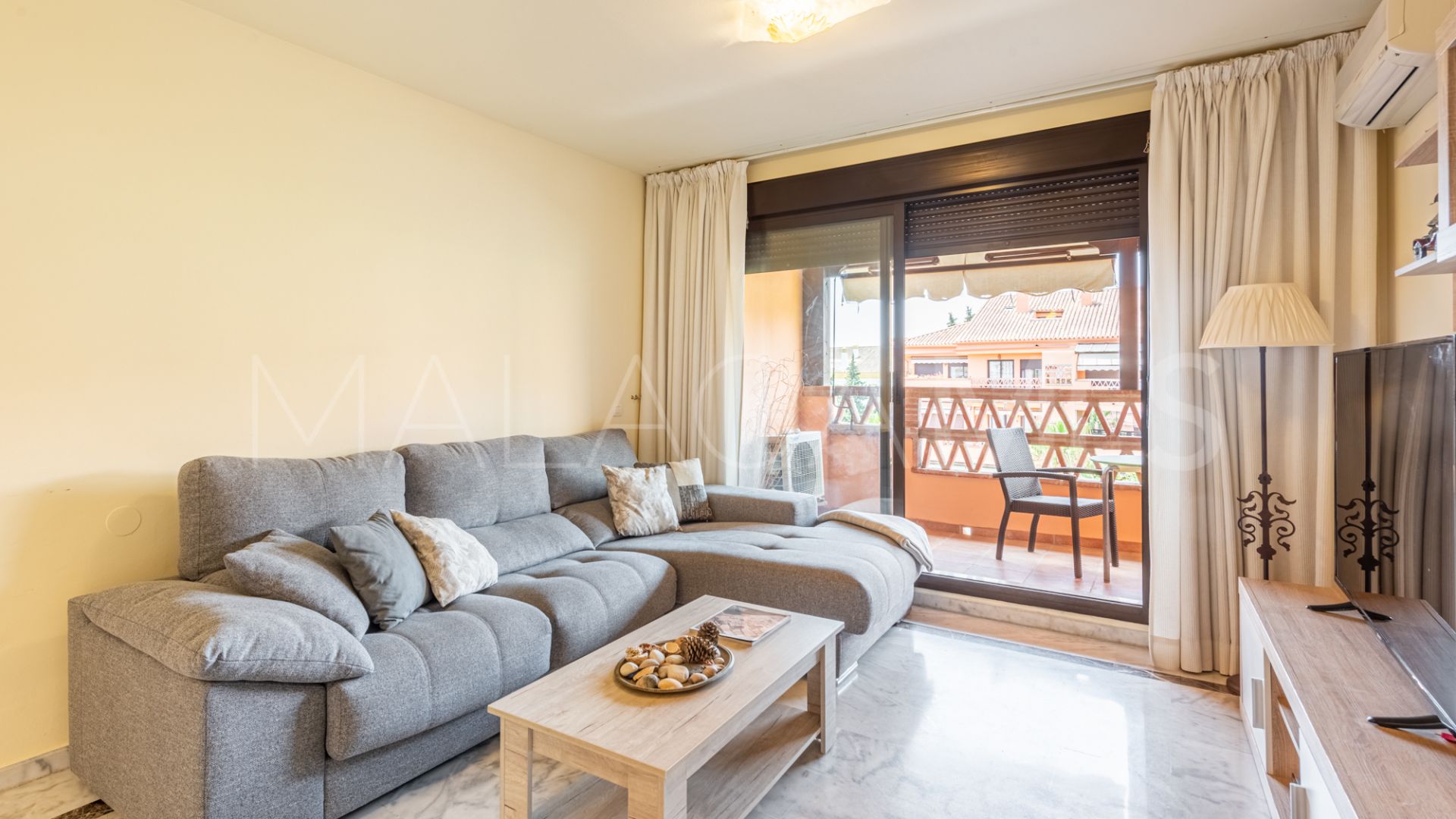 Se vende atico duplex in Costa Nagüeles III with 3 bedrooms