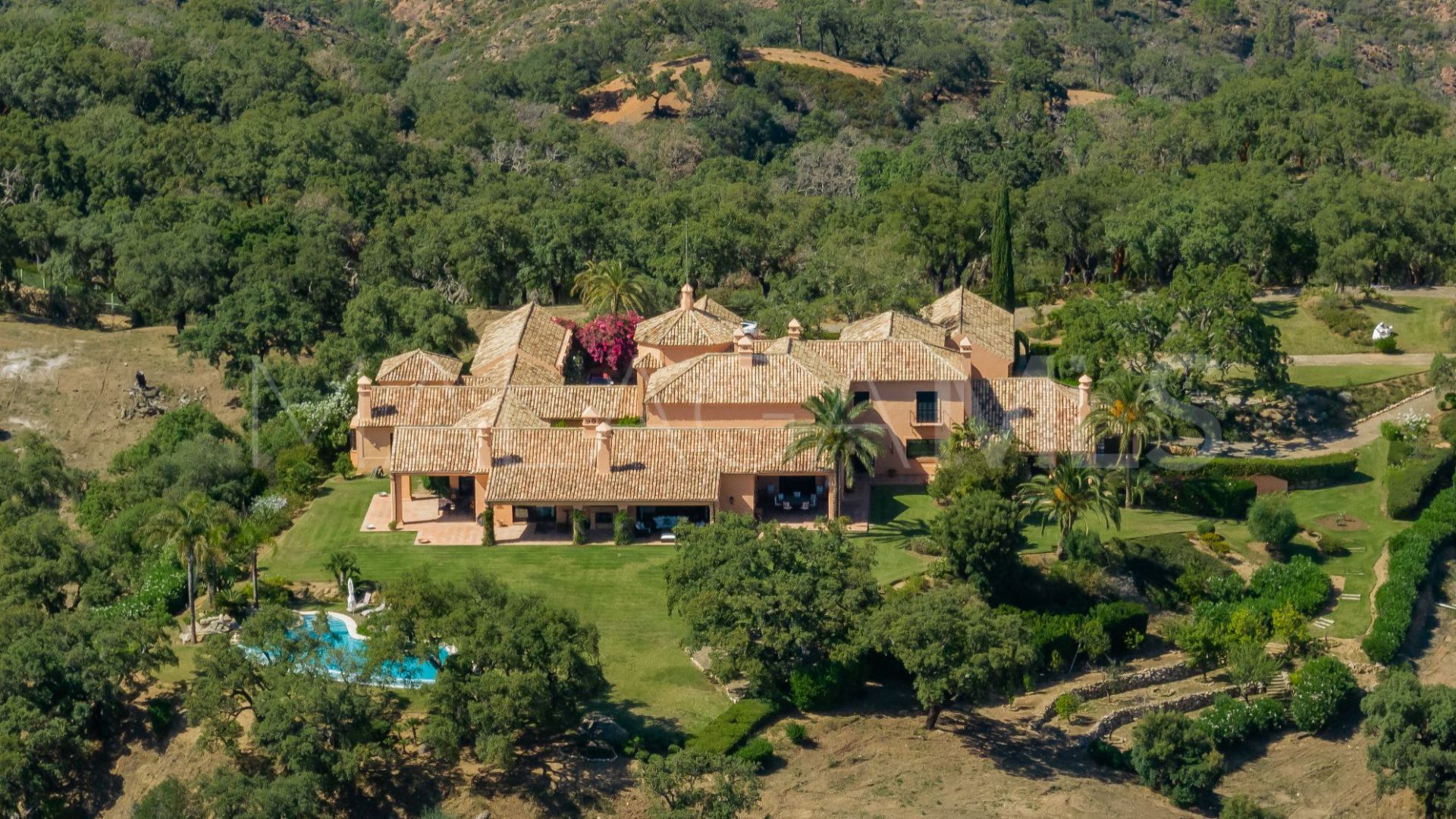 Villa for sale in La Mairena