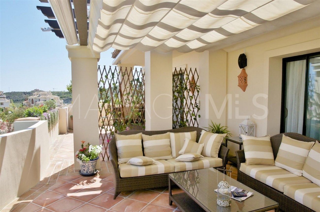 Duplex penthouse for sale in Los Capanes del Golf