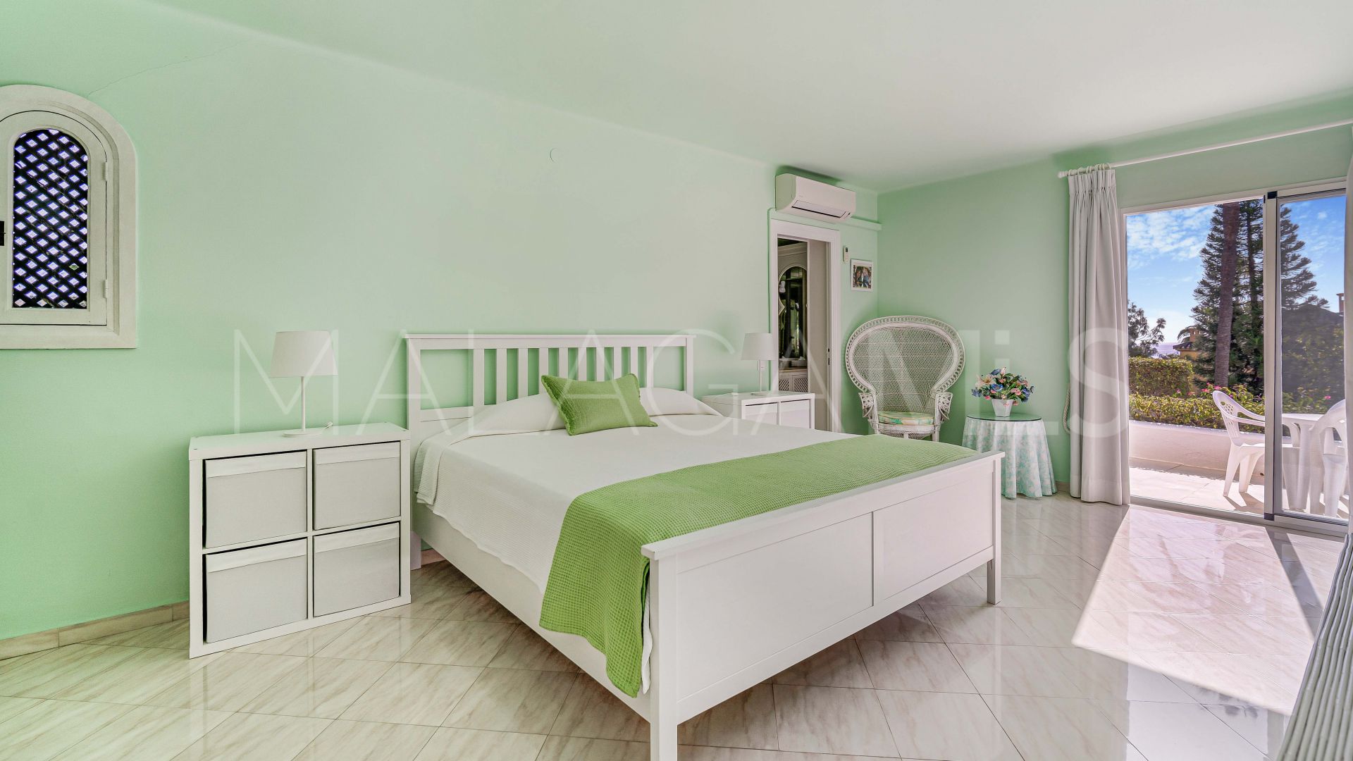 Se vende villa with 5 bedrooms in La Capellania