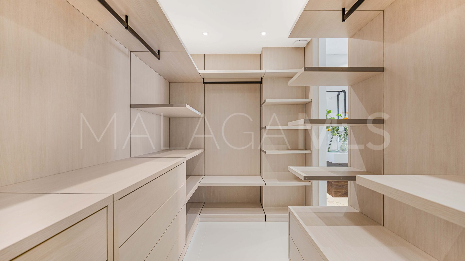 Buy Gray D'Albion 4 bedrooms apartment