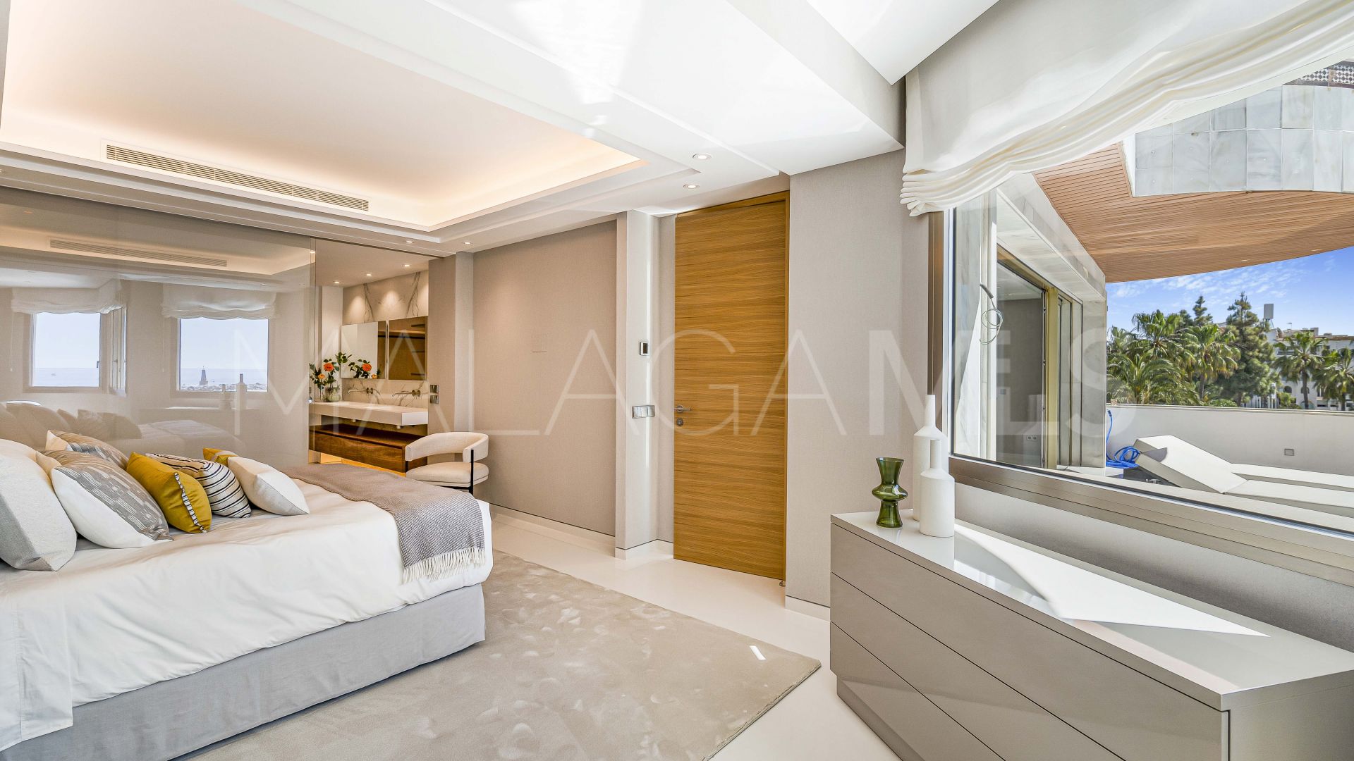 Buy Gray D'Albion 4 bedrooms apartment