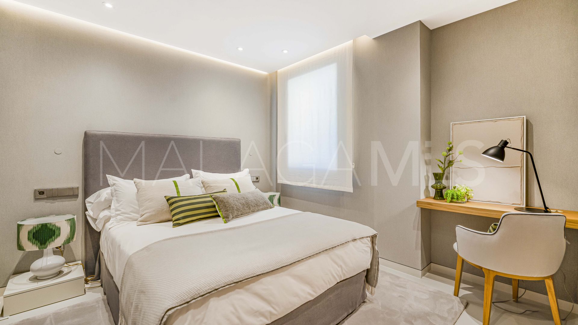 Buy Gray D'Albion 4 bedrooms apartment