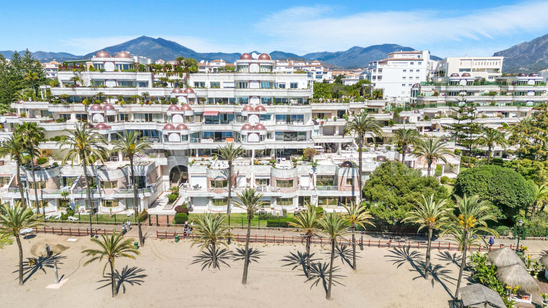 Buy Gray D'Albion 4 bedrooms apartment