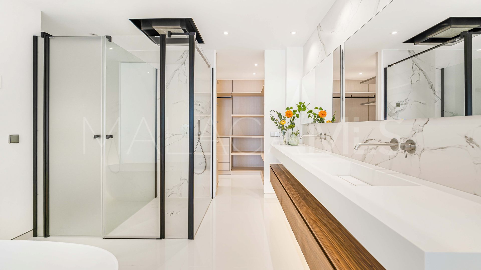 Buy Gray D'Albion 4 bedrooms apartment