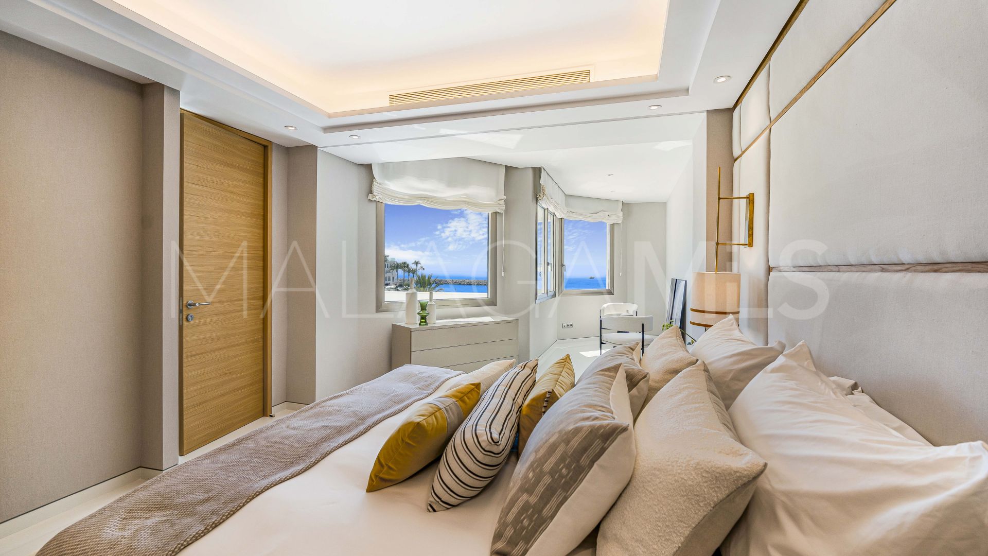 Buy Gray D'Albion 4 bedrooms apartment