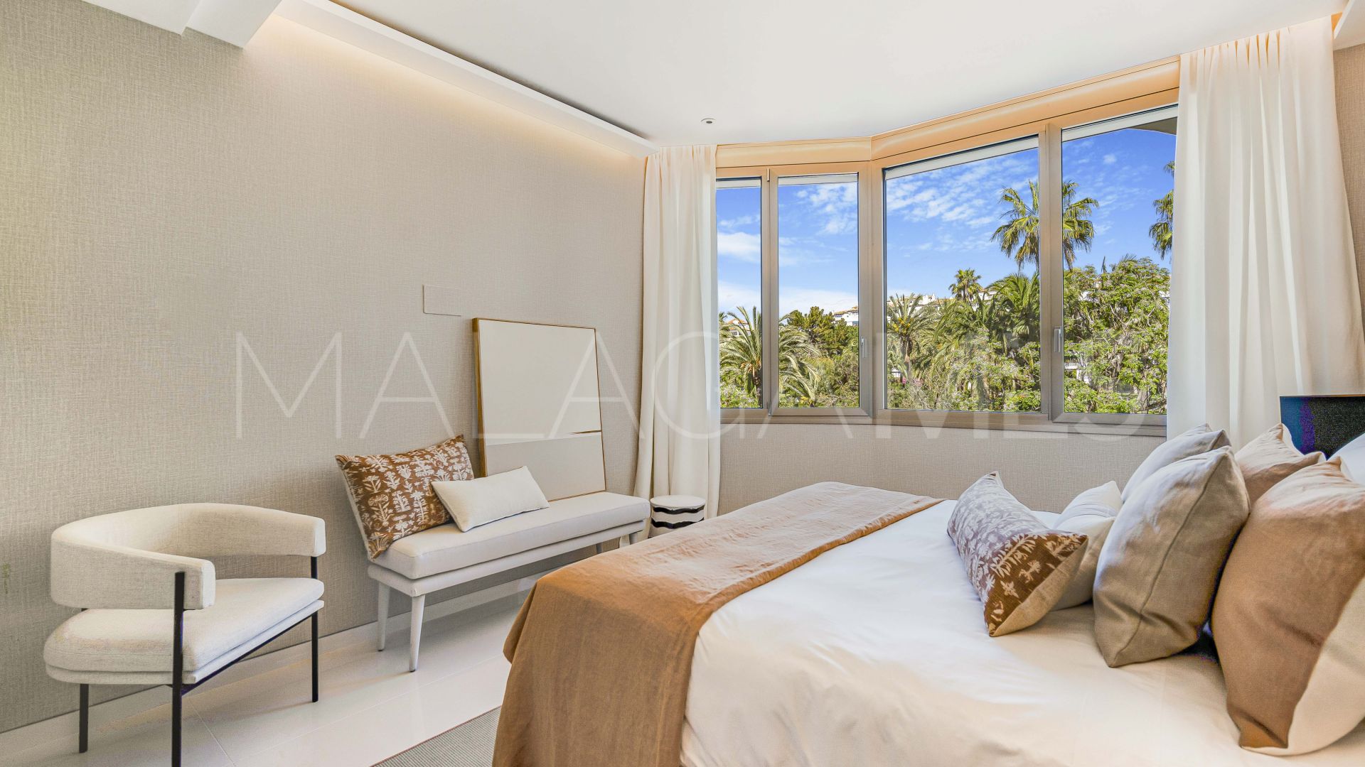Buy Gray D'Albion 4 bedrooms apartment