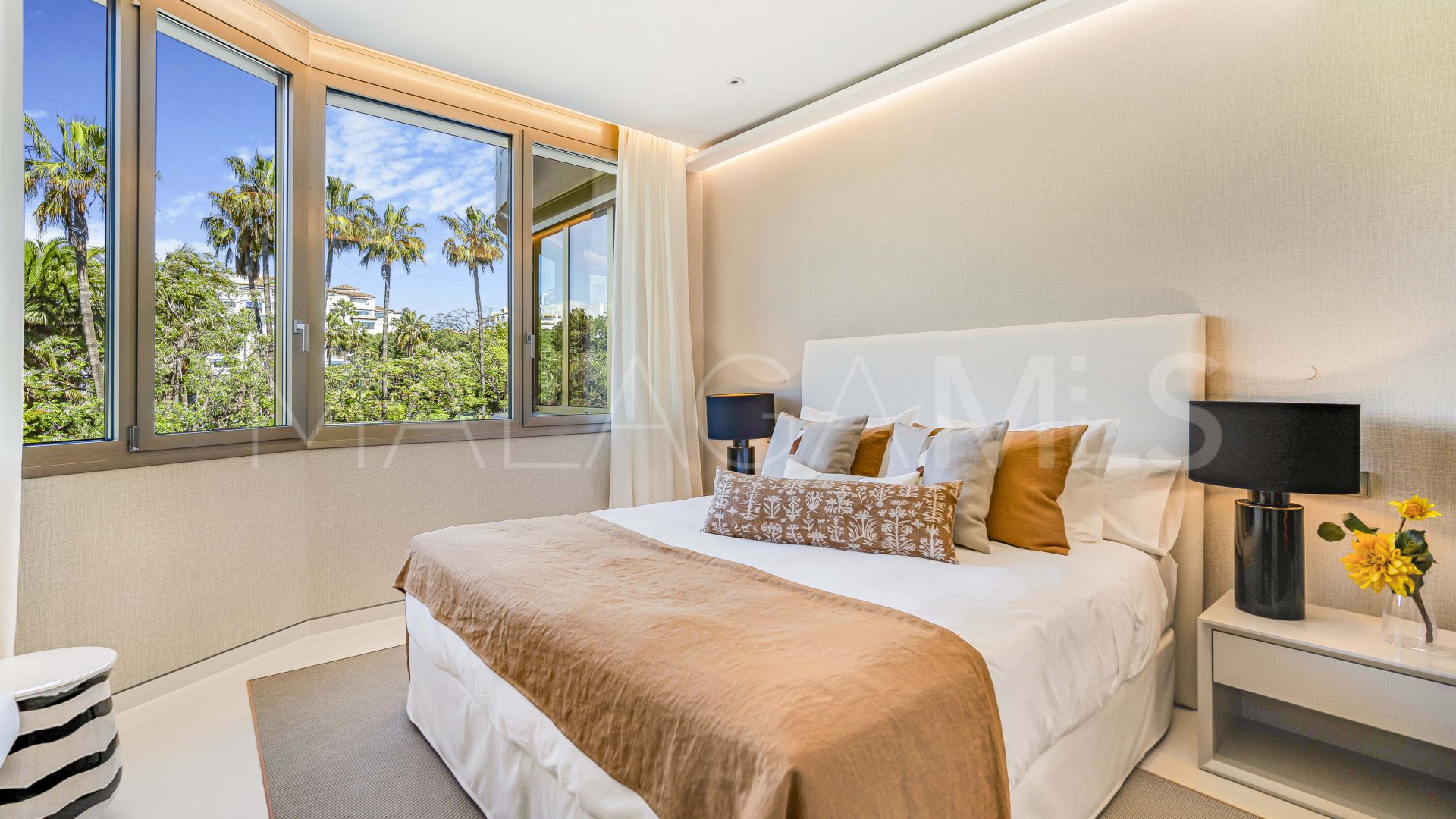 Buy Gray D'Albion 4 bedrooms apartment