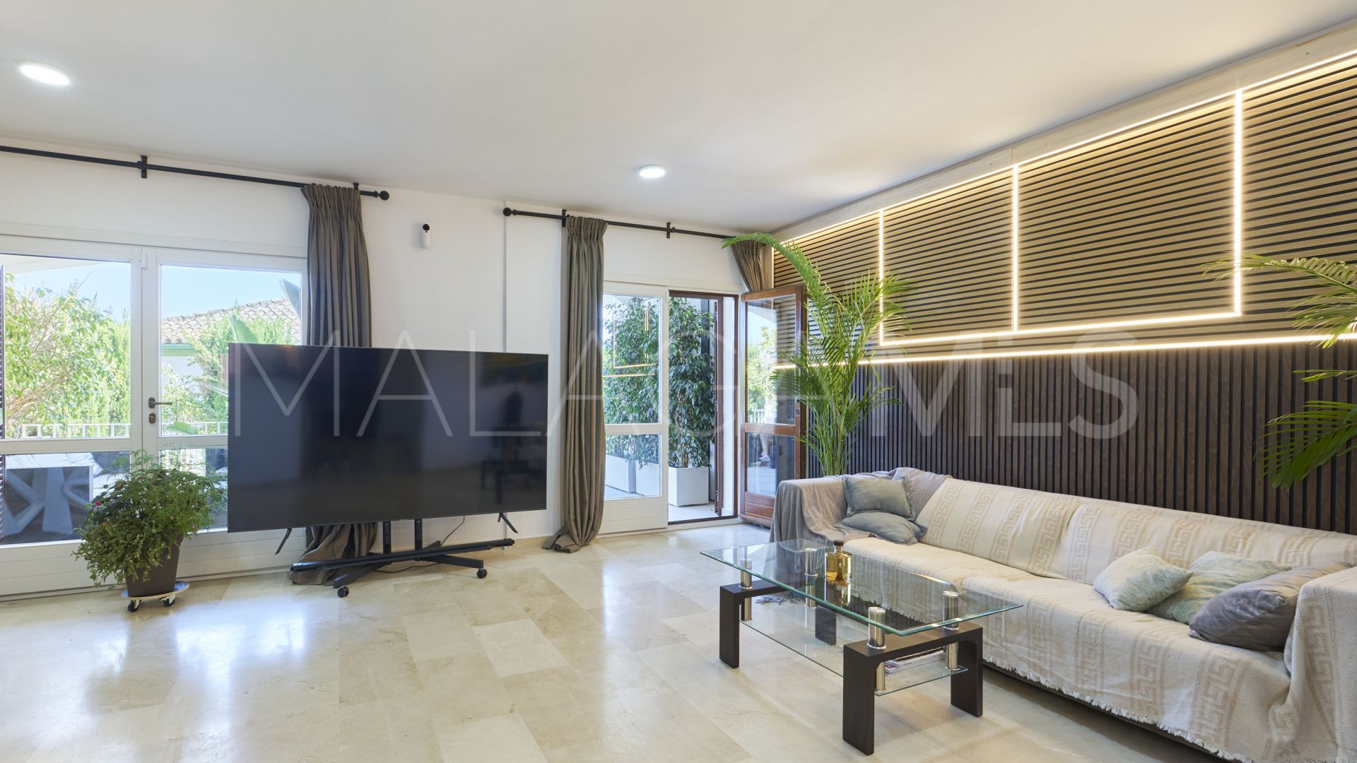 For sale town house in Marbelah Pueblo