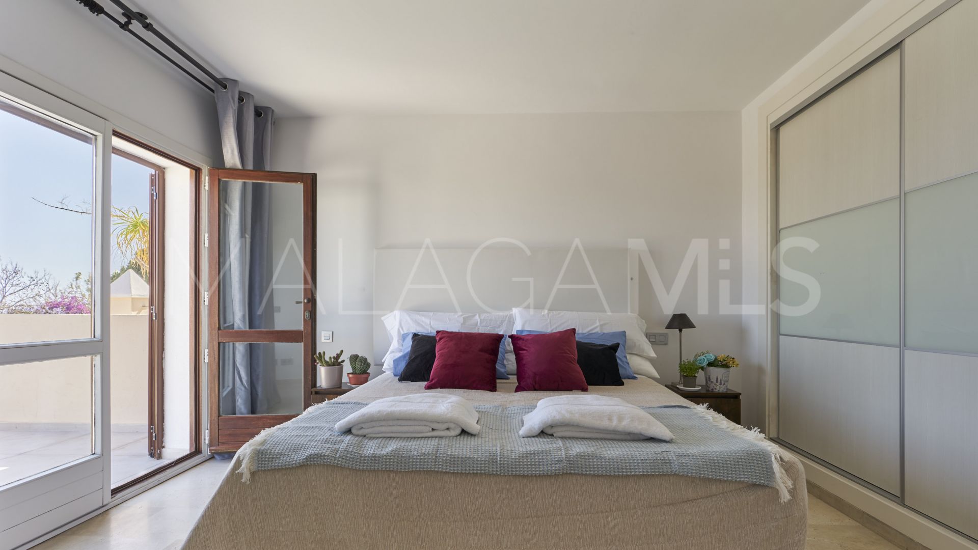 For sale town house in Marbelah Pueblo