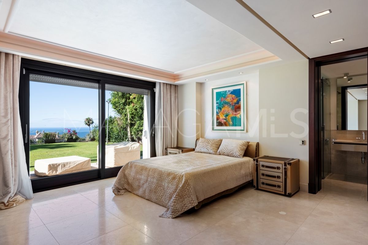 Villa for sale in Sierra Blanca with 5 bedrooms