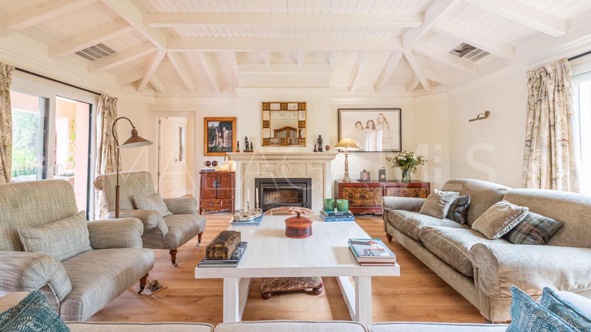 Villa for sale in Altos de Puente Romano