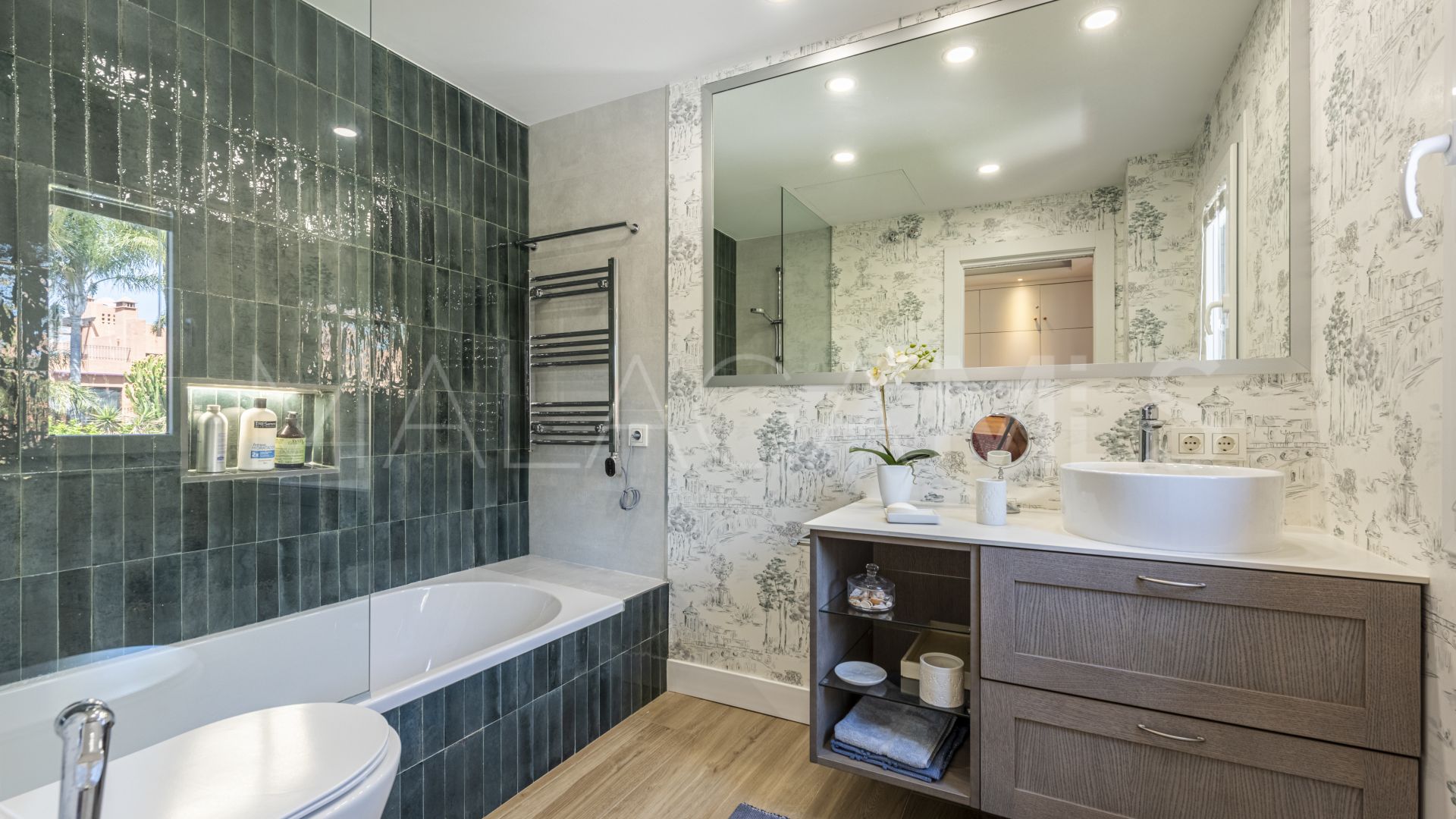 Villa for sale in Altos de Puente Romano