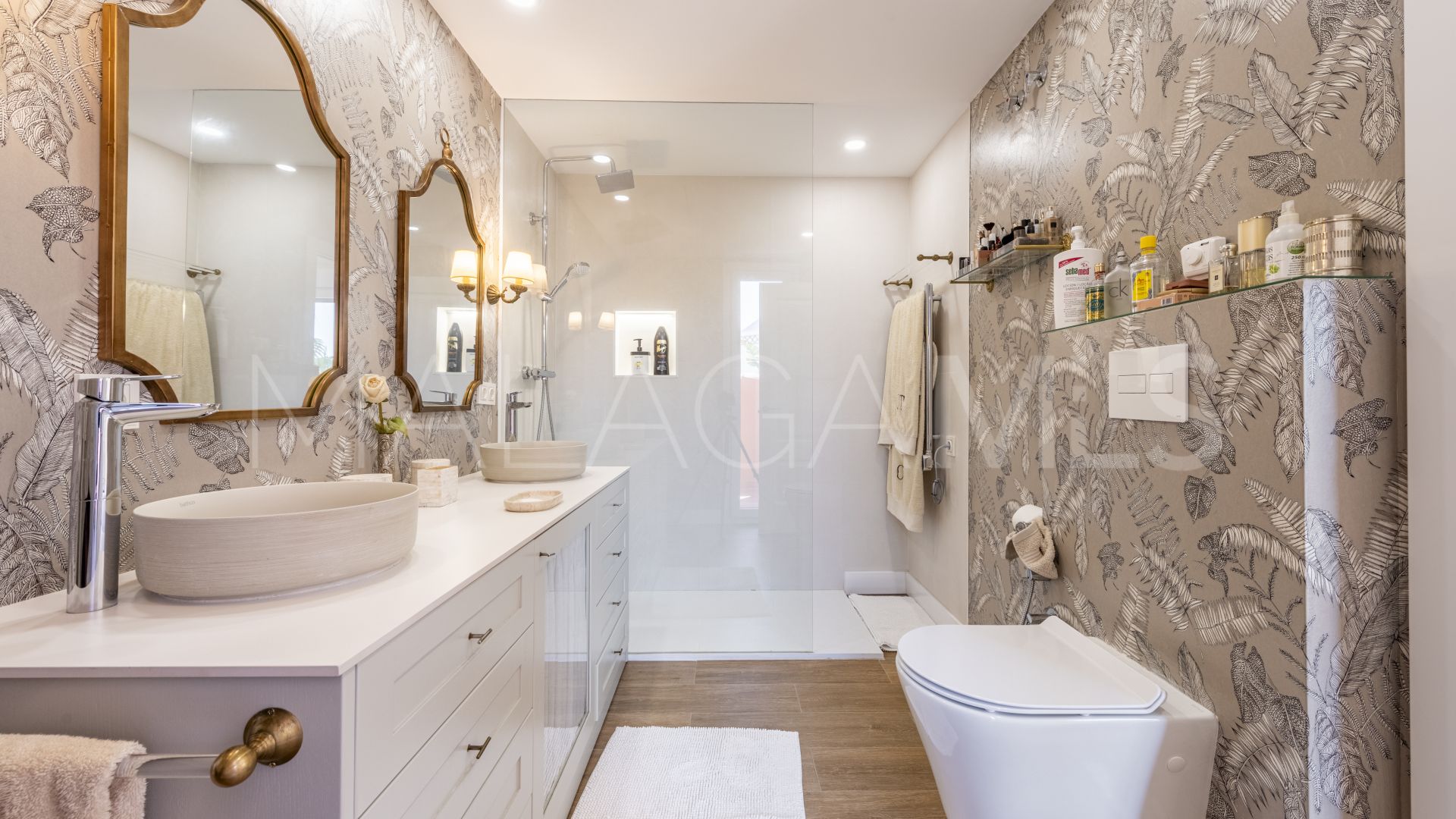 Villa for sale in Altos de Puente Romano