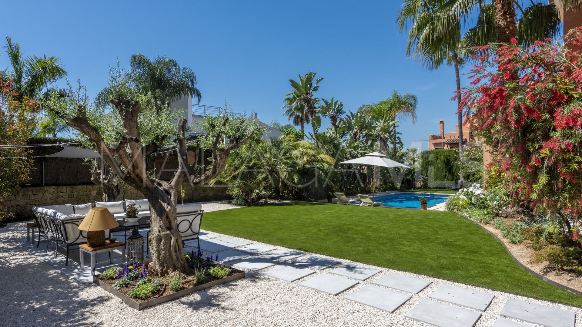 Villa for sale in Altos de Puente Romano