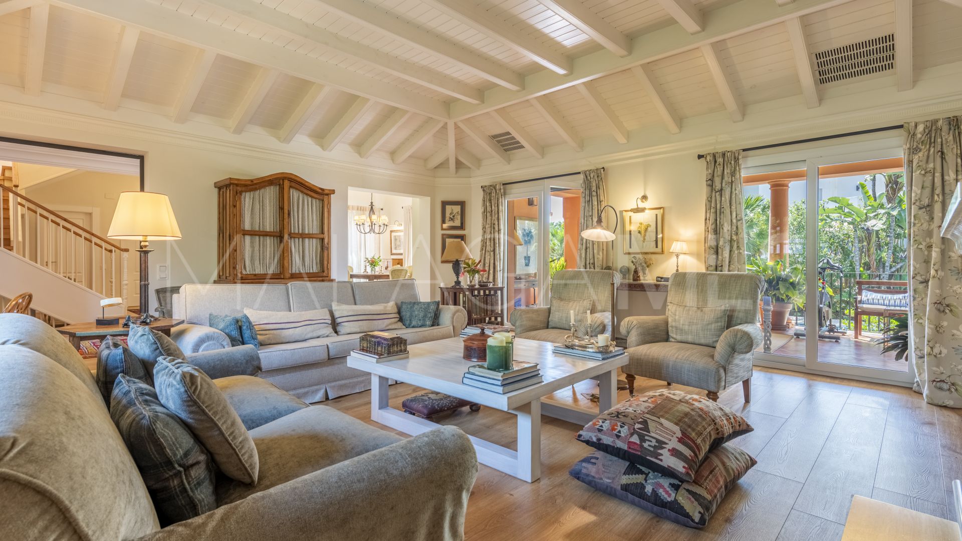 Villa for sale in Altos de Puente Romano