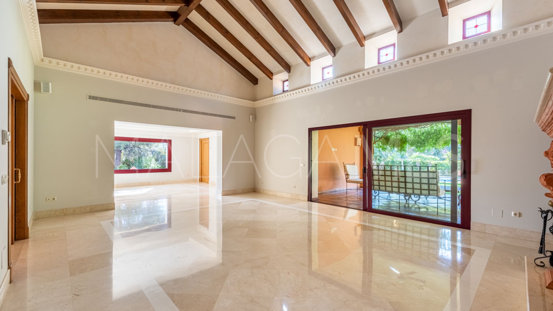 Villa in Altos Reales for sale