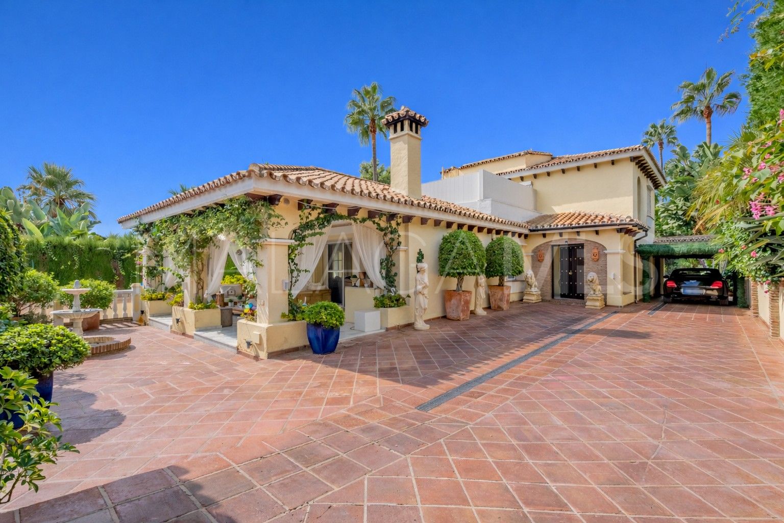 Se vende villa in Las Brisas