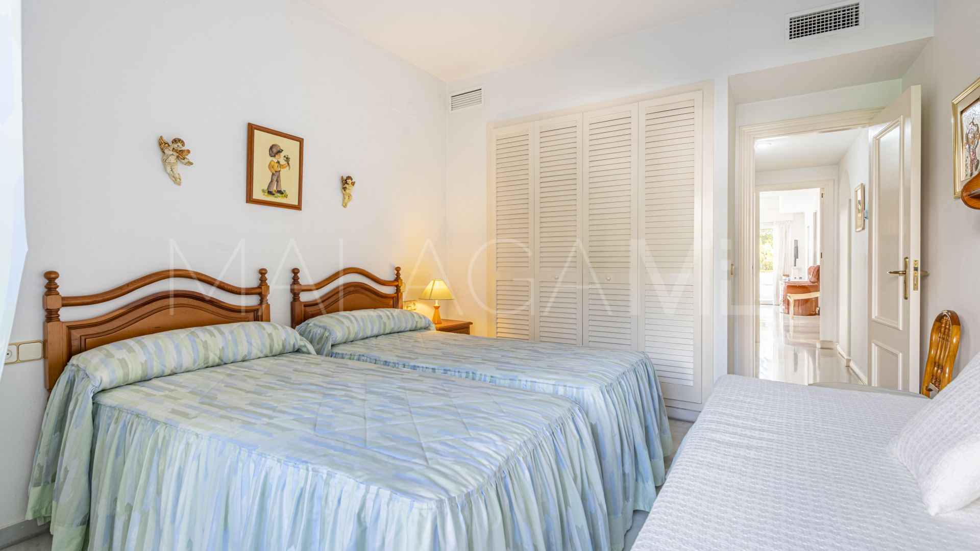 Se vende apartamento planta baja in Alhambra del Mar with 2 bedrooms