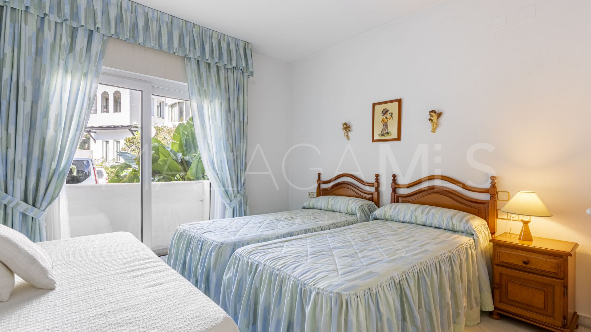 Se vende apartamento planta baja in Alhambra del Mar with 2 bedrooms