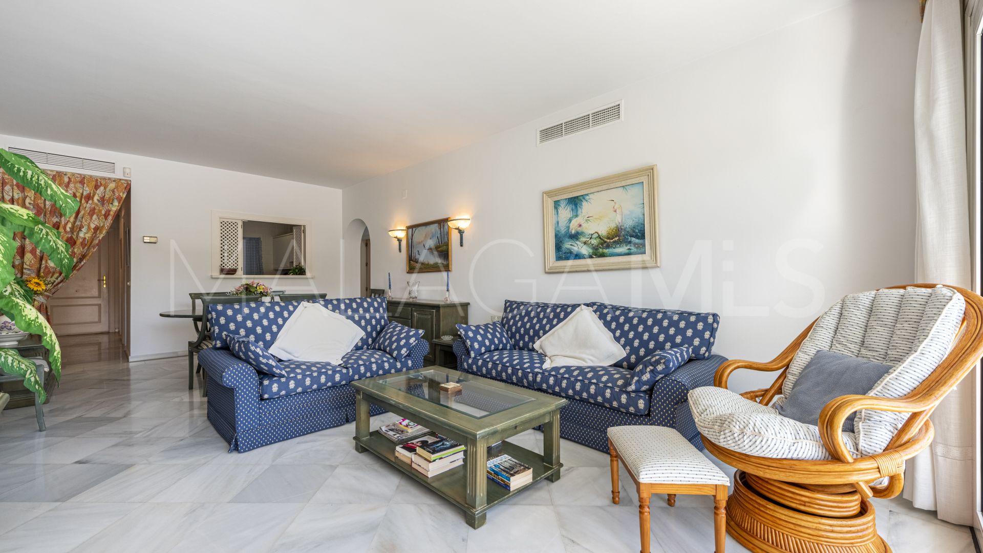 Se vende apartamento planta baja in Alhambra del Mar with 2 bedrooms