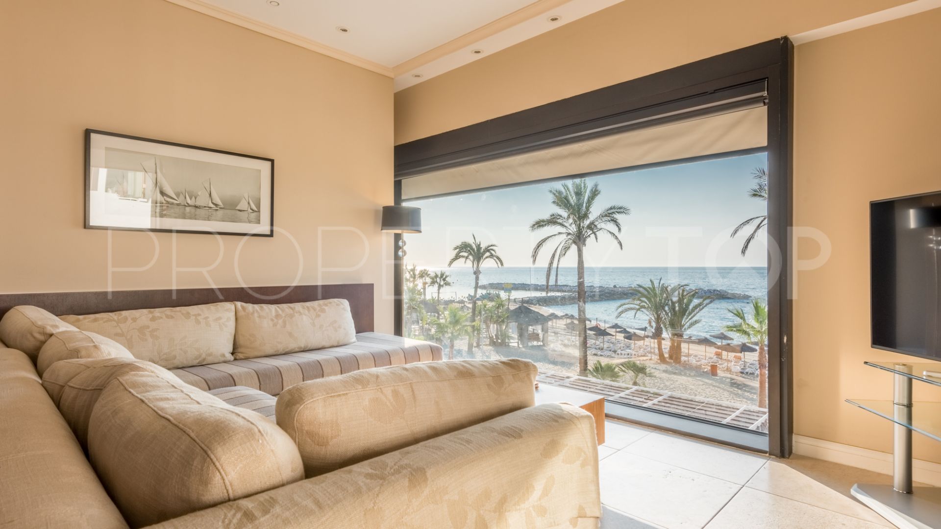 Apartamento con 3 dormitorios en venta en Guadalpin Banus