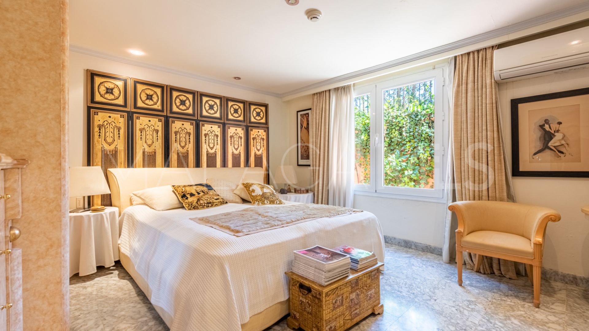Villa for sale in Nagüeles