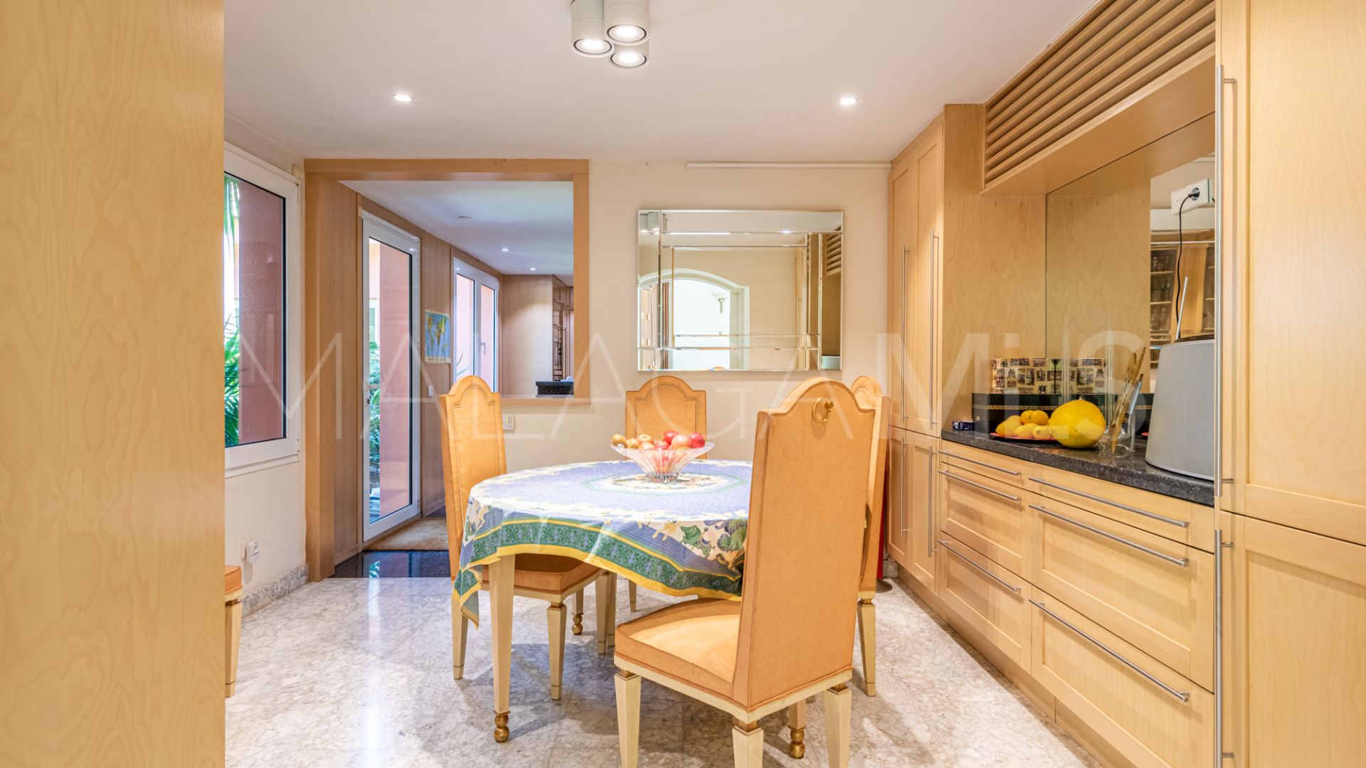 Villa for sale in Nagüeles