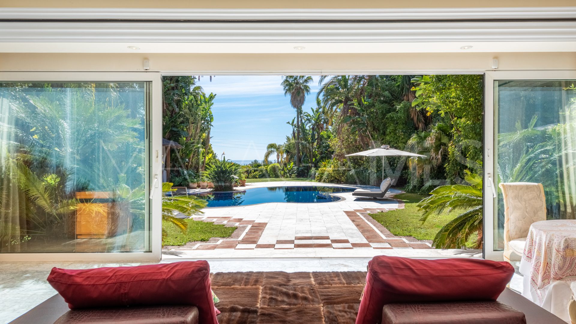 Villa for sale in Nagüeles