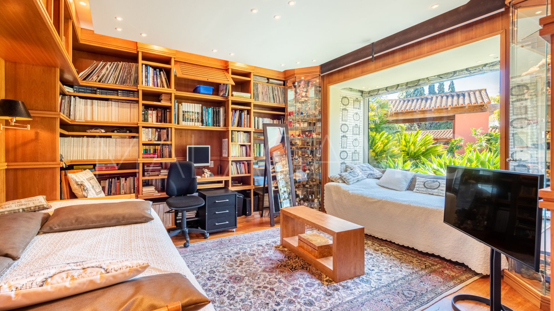 Villa for sale in Nagüeles