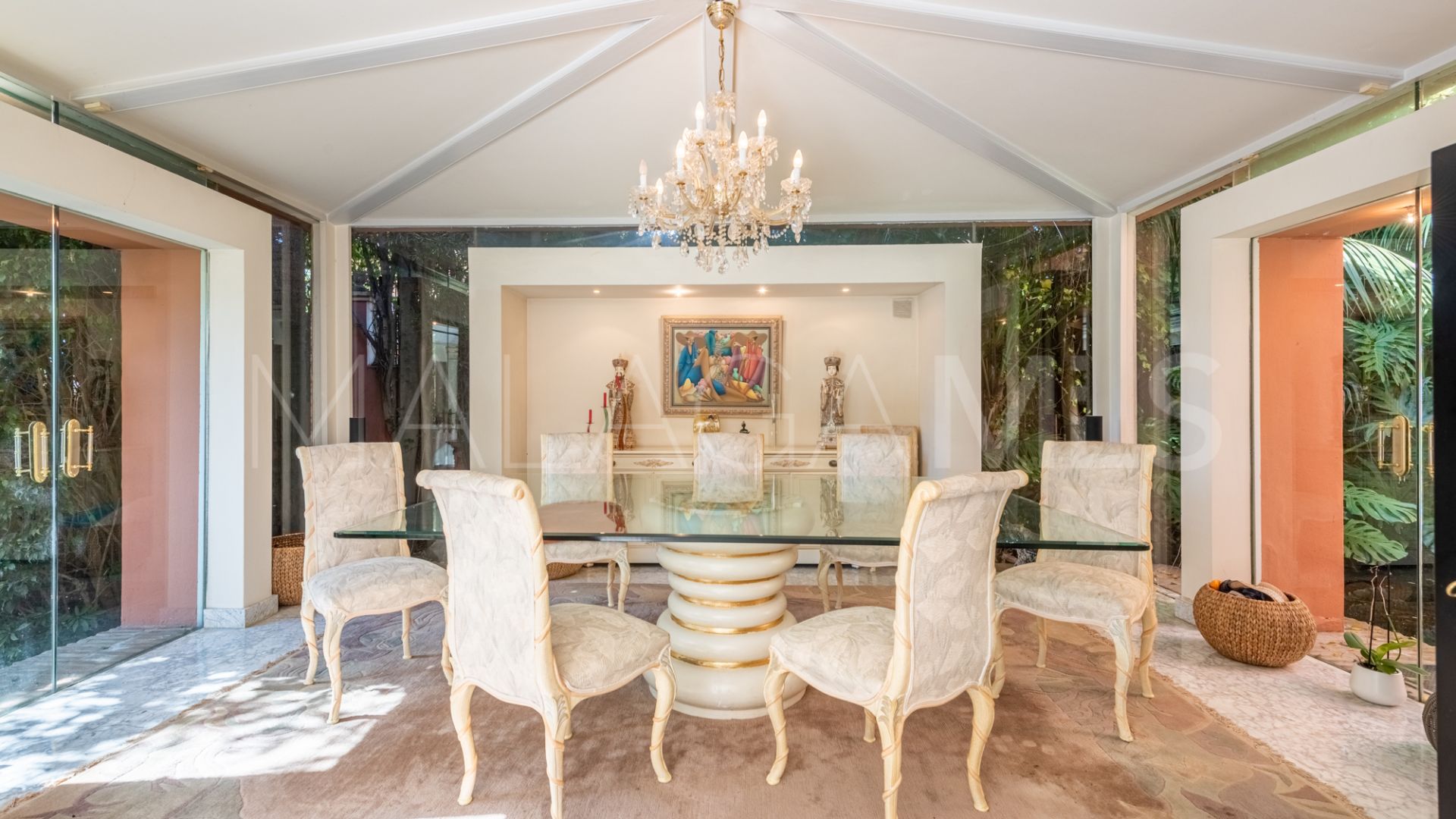 Villa for sale in Nagüeles
