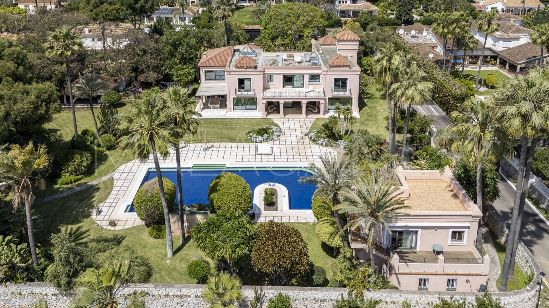 Villa for sale in Paraiso Barronal