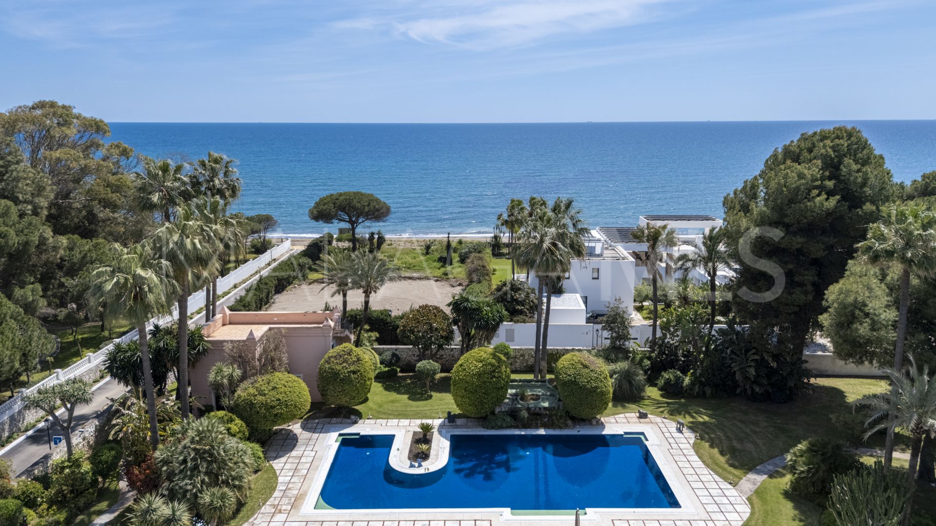 Villa for sale in Paraiso Barronal