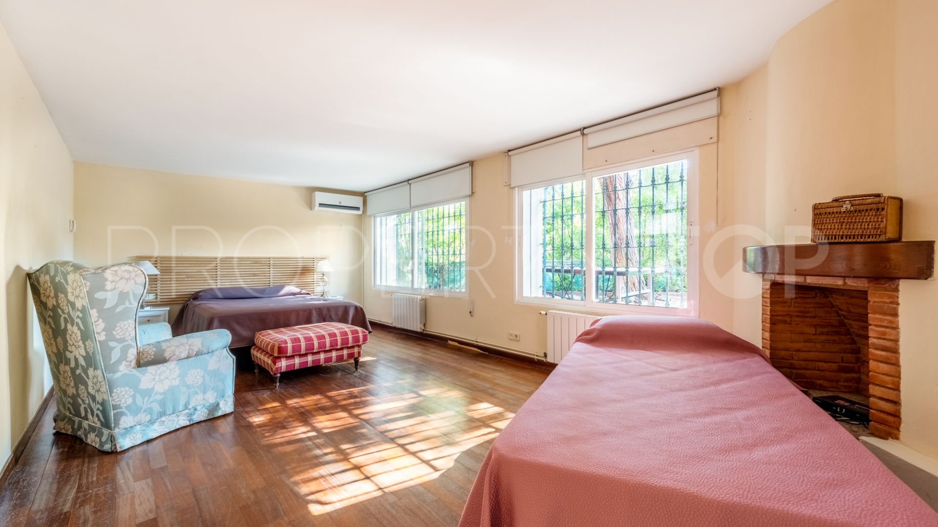 Villa with 5 bedrooms for sale in Elviria
