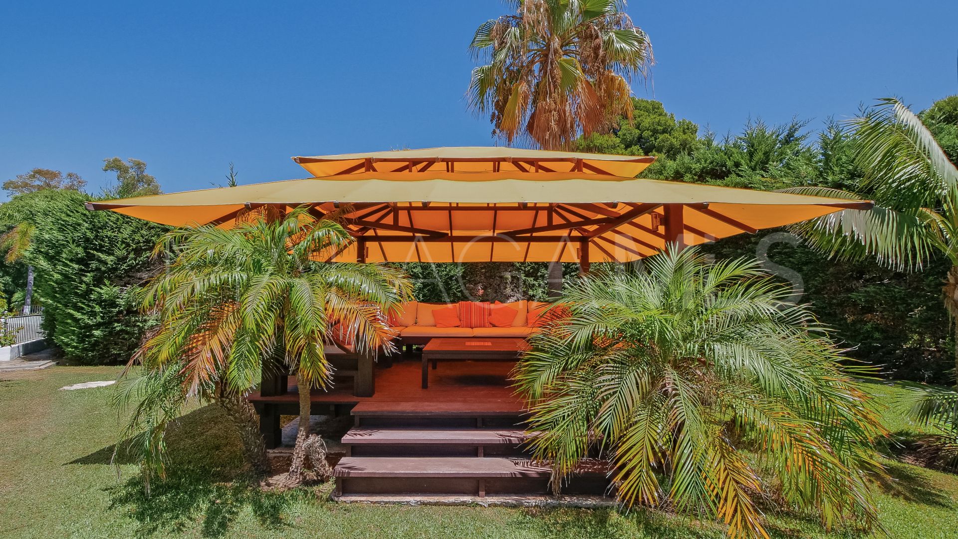 Villa for sale in Paraiso Barronal